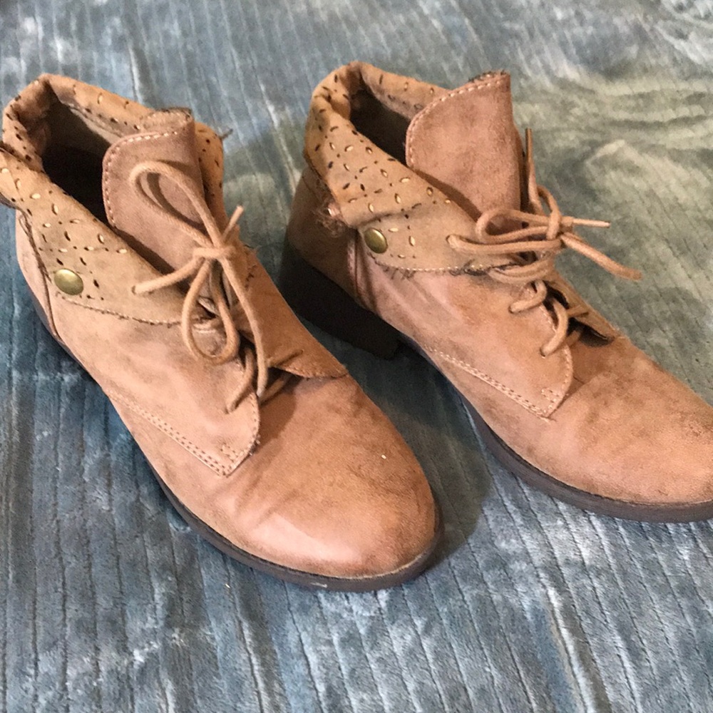 Brown boots